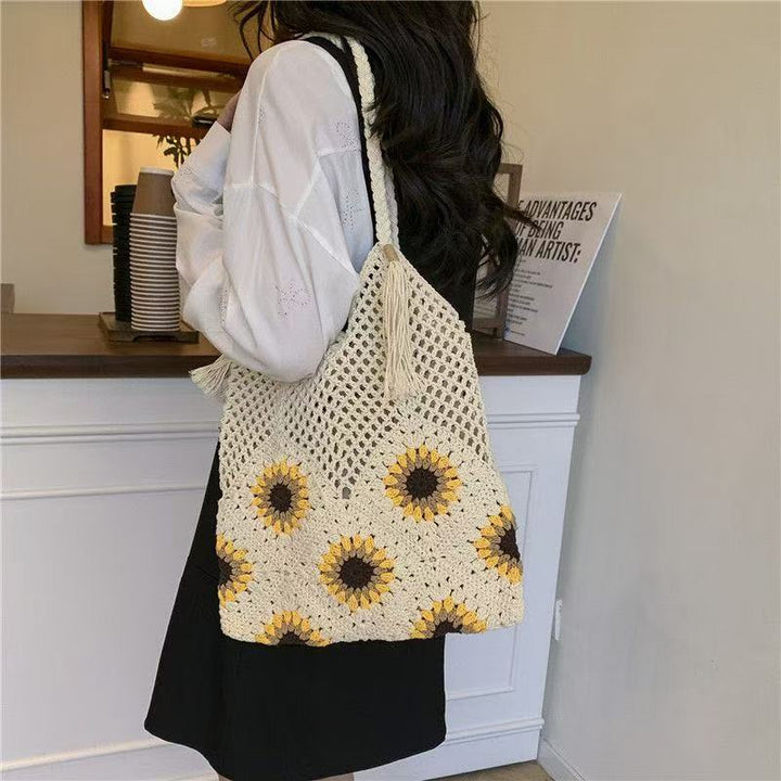 Stylish and Spacious Shopping Bag Bowlift
