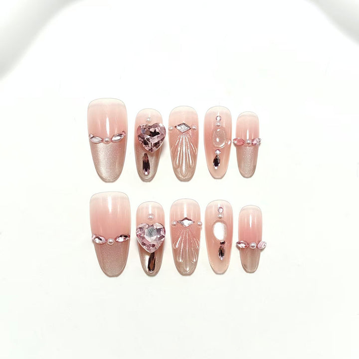 Creative 3D Nail Art with Cute Bear Designs Bowlift