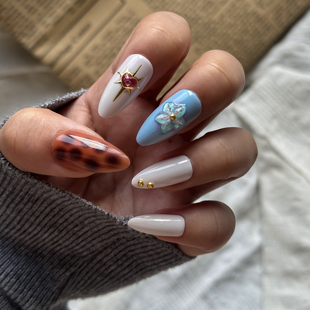 Elegant Decorative Press-On Nail Art Set Bowlift