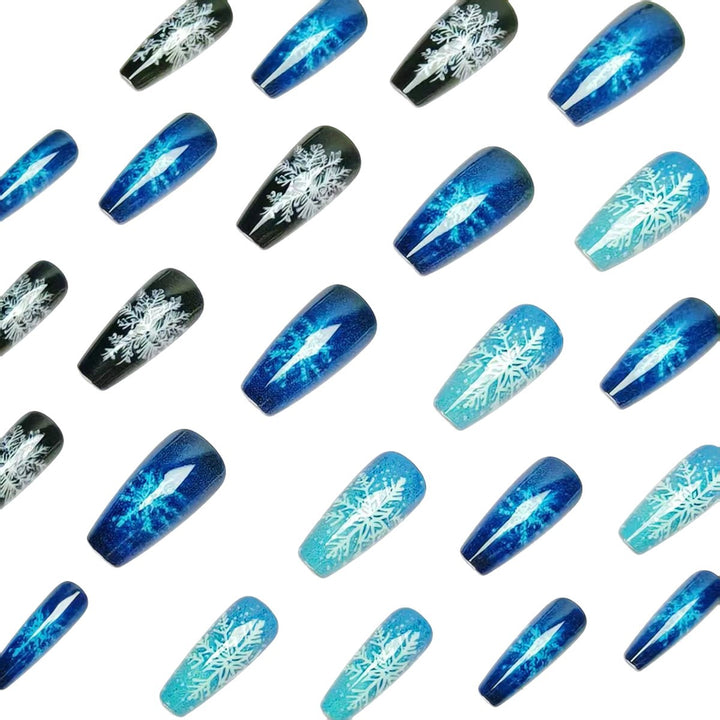 Creative Artificial Nails in Winter Snowflake Design Bowlift