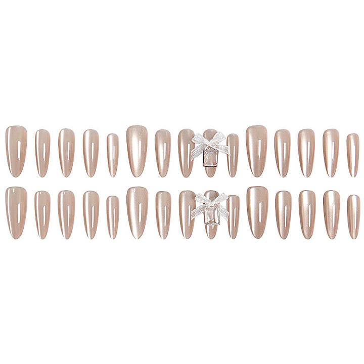 Elegant artificial nail tips with a glossy finish Bowlift