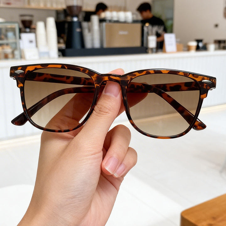 Stylish Retro Sunglasses Bowlift