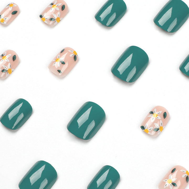 Artful nail art with delicate floral designs Bowlift