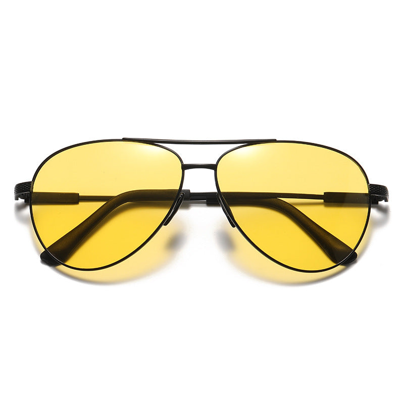 Ladies' Phototropic Pilot Sunglasses with Adjustable Lenses Bowlift