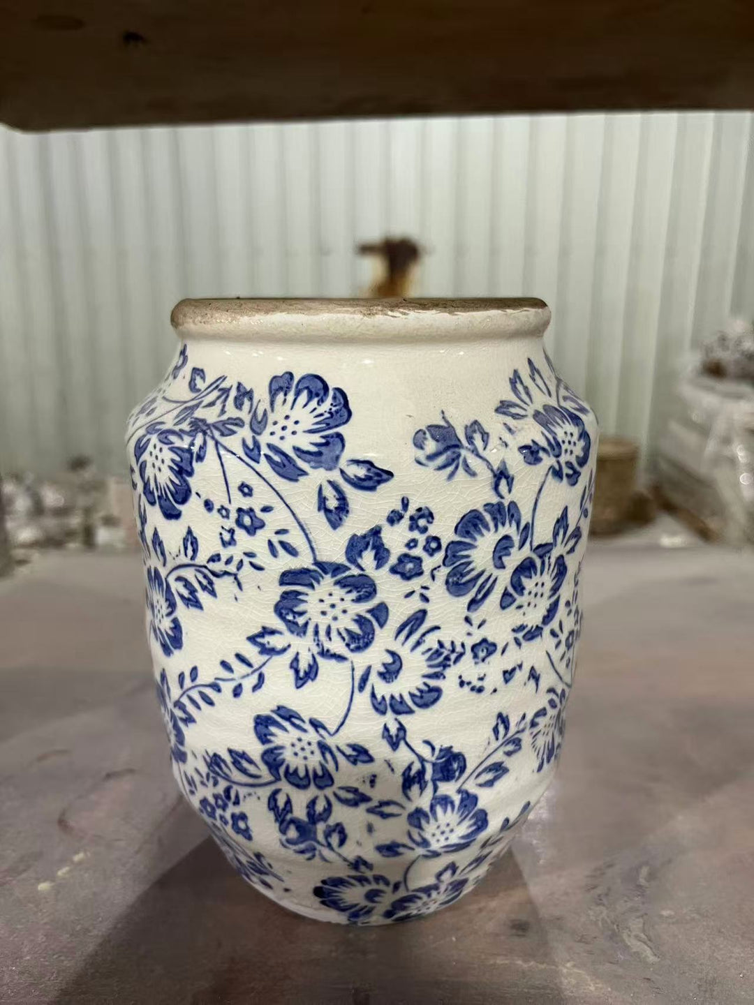 Floral ceramic flower pot with artistic pattern Bowlift