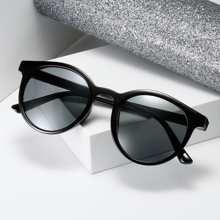 Chic Round Sunglasses Bowlift