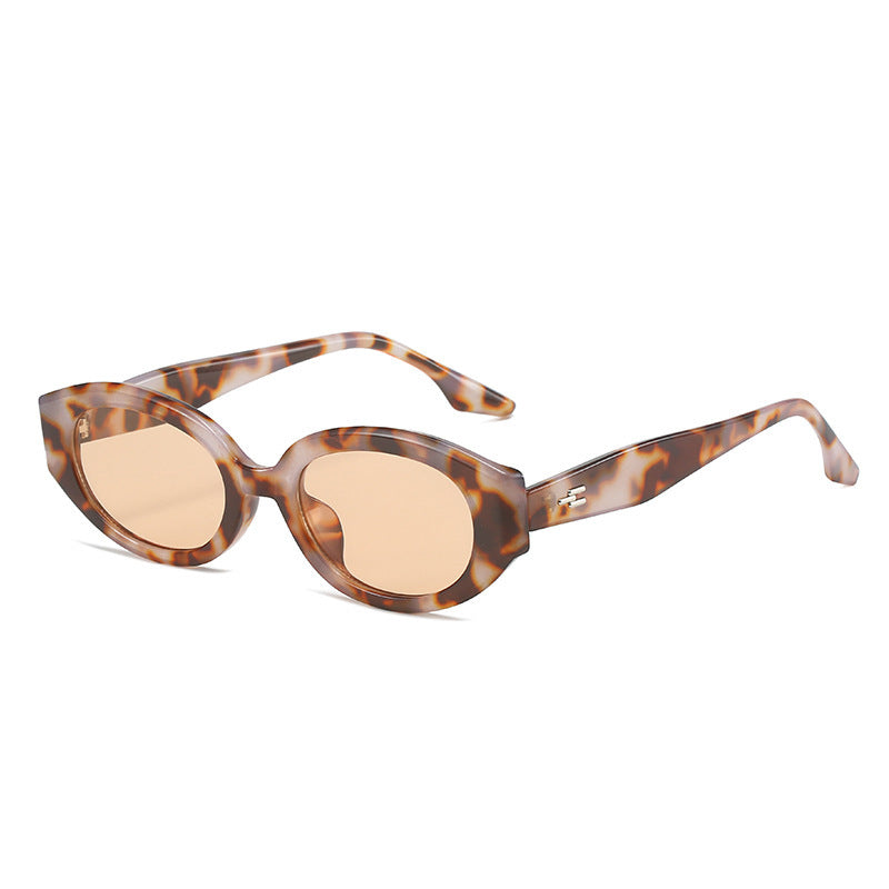 Fashion-Forward Statement Oval Sunglasses Bowlift