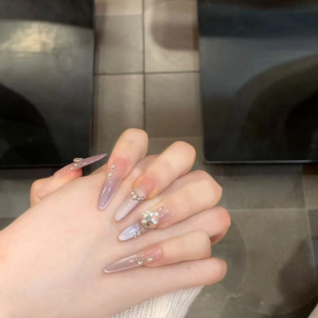 Premium Glamorous Press-On Nail Extensions Bowlift