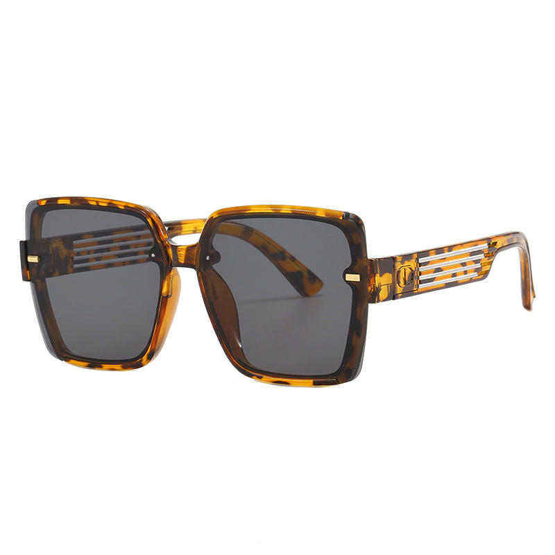 Women's square sunglasses with trendy geometric design Bowlift