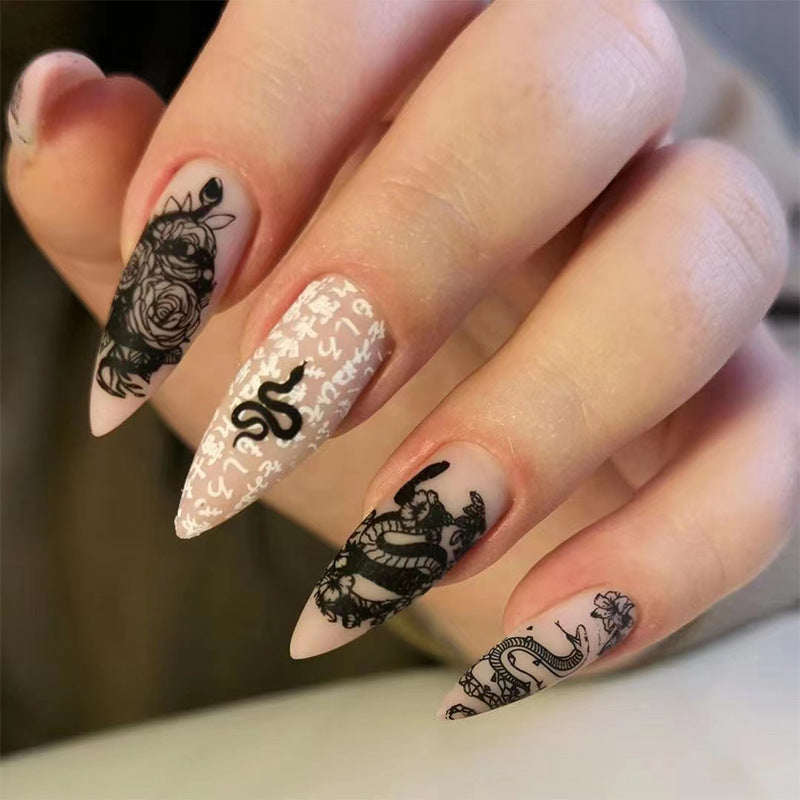 Artificial Nail Set with Glamorous Marbled Design Bowlift