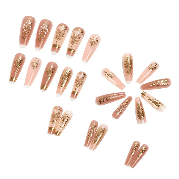Elegant and artistically designed artificial nails Bowlift
