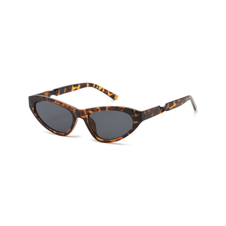 Ladies Cat-Eye Sunglasses with stylish case and UV protection Bowlift