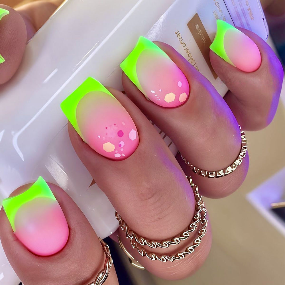 Elegant Artificial Nails with French Manicure and Glitter Effects Bowlift