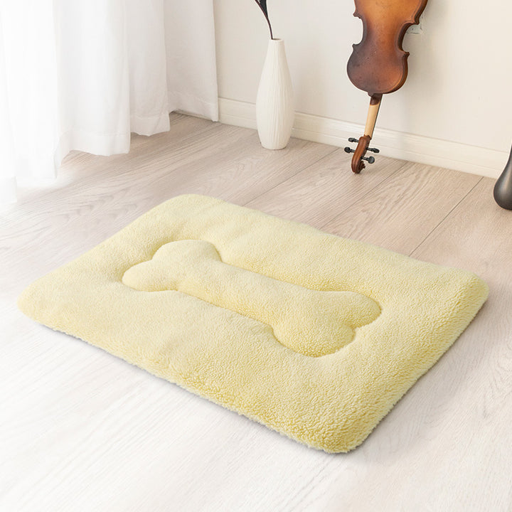 Unisex soft pet mat with bone pattern Bowlift