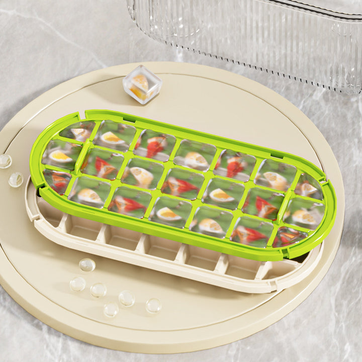 Ladies stackable ice cube tray with practical scoop and airtight lid Bowlift