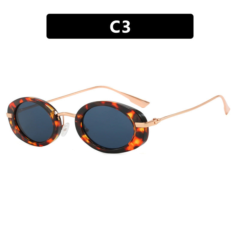 Ladies fashionable sunglasses in elegant oval design Bowlift