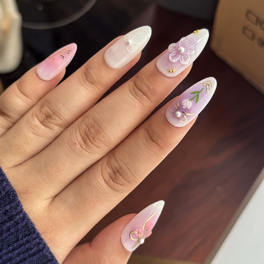 Elegant Floral-Design Press-On Nail Set Bowlift