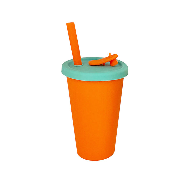 Ladies silicone drinking cup with lid and straw Bowlift