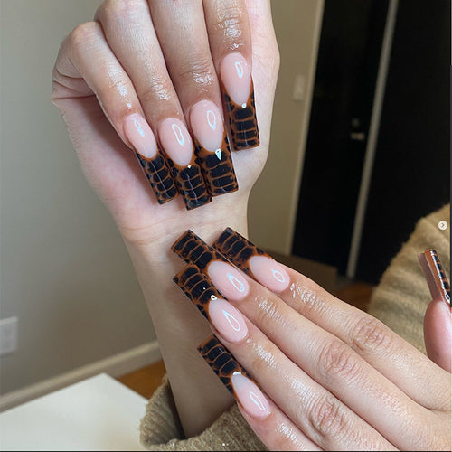 Elegant Acrylic Press-On Nail Extensions with Stylish Crocodile Design Bowlift
