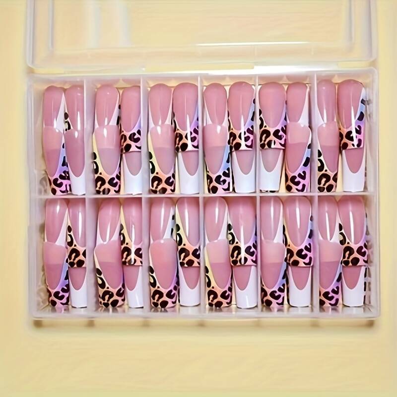 Stylish Press-On Nail Set with Leopard Design Bowlift