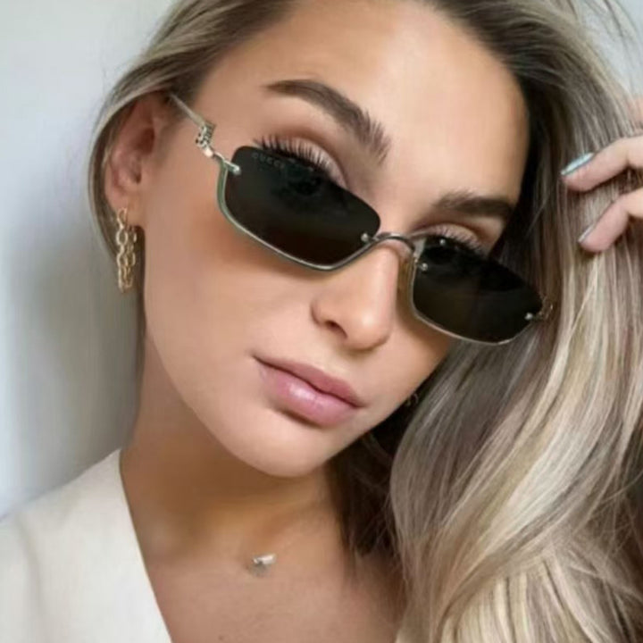 Women square sunglasses with elegant metal frame Bowlift