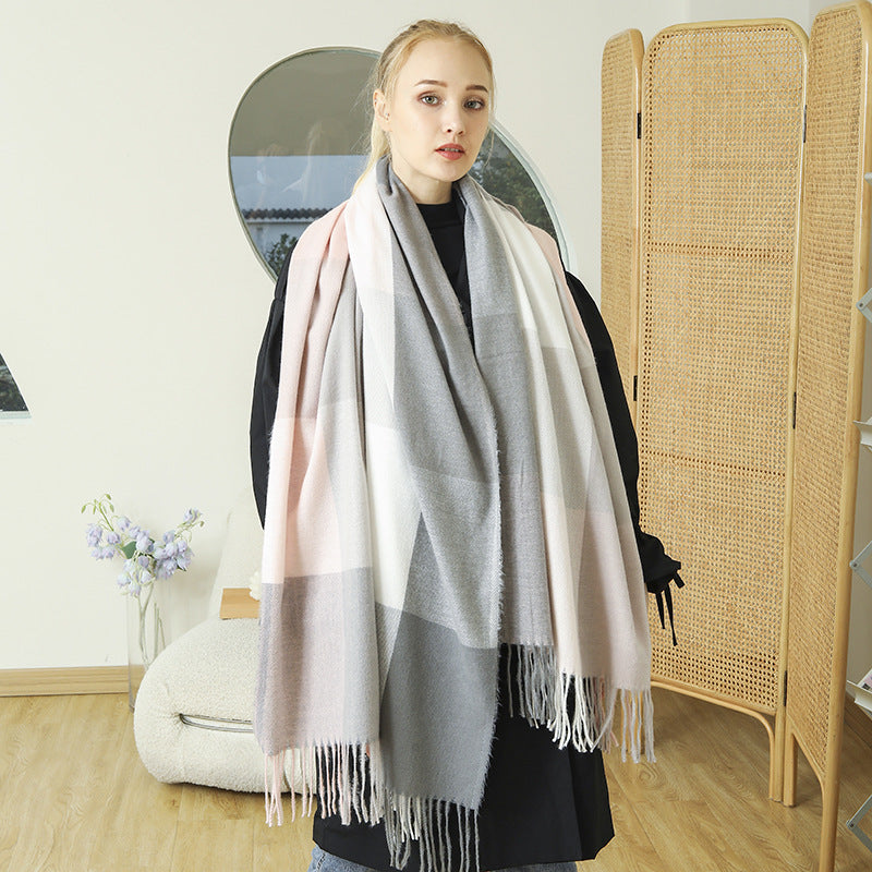 Ladies stylish patterned scarf Bowlift