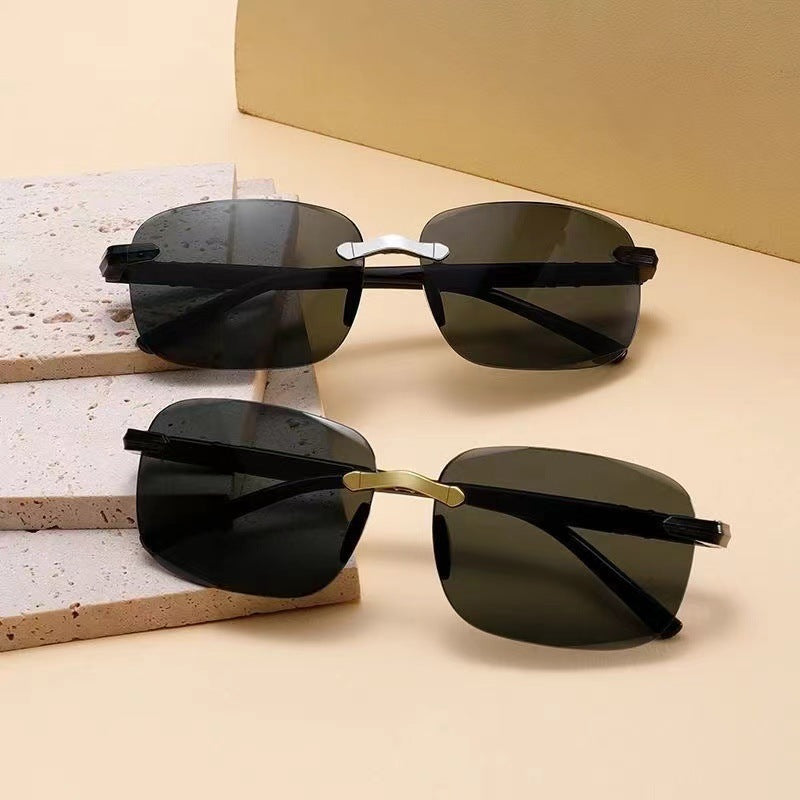 Chic Oversized Sunglasses Bowlift