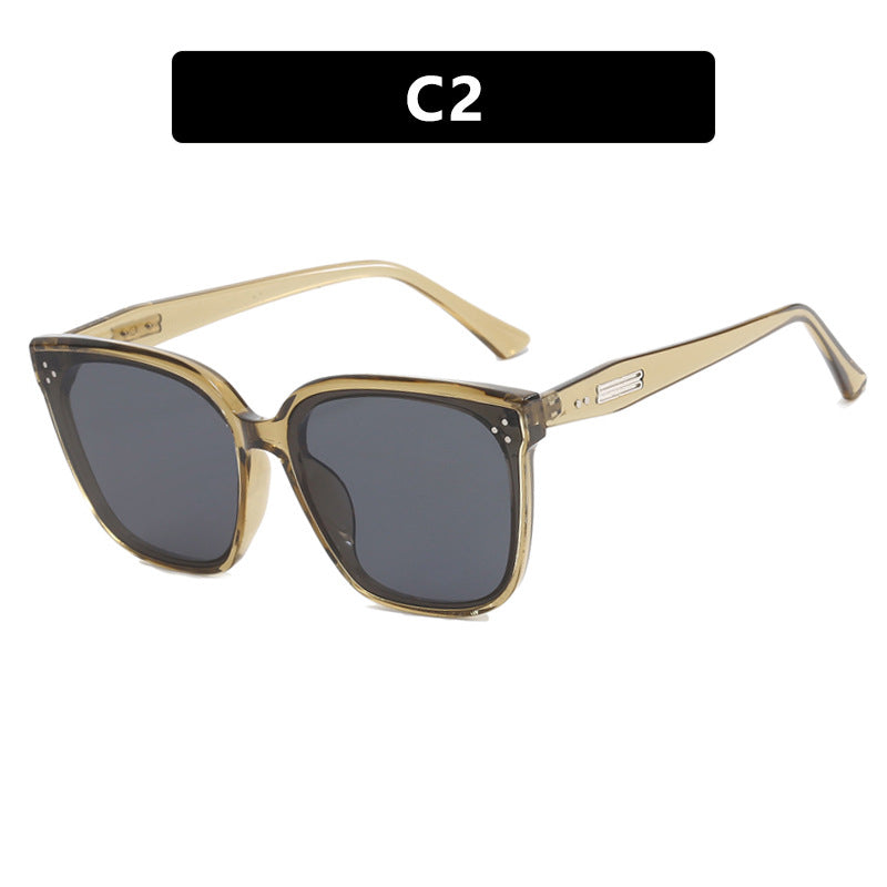 Women's modern oversized sunglasses with elegant, wide frame Bowlift