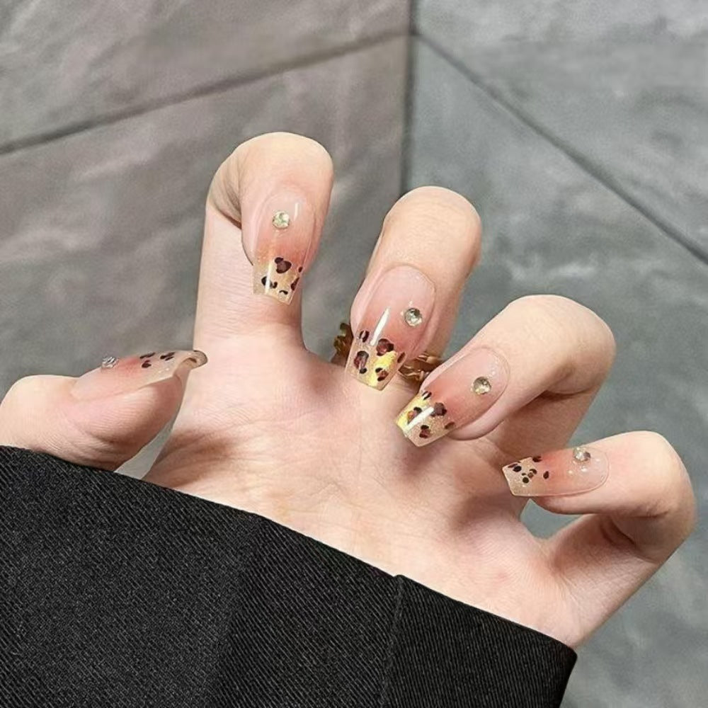 Decorative Press-On Nail Art Set with Cute Bow Accents Bowlift