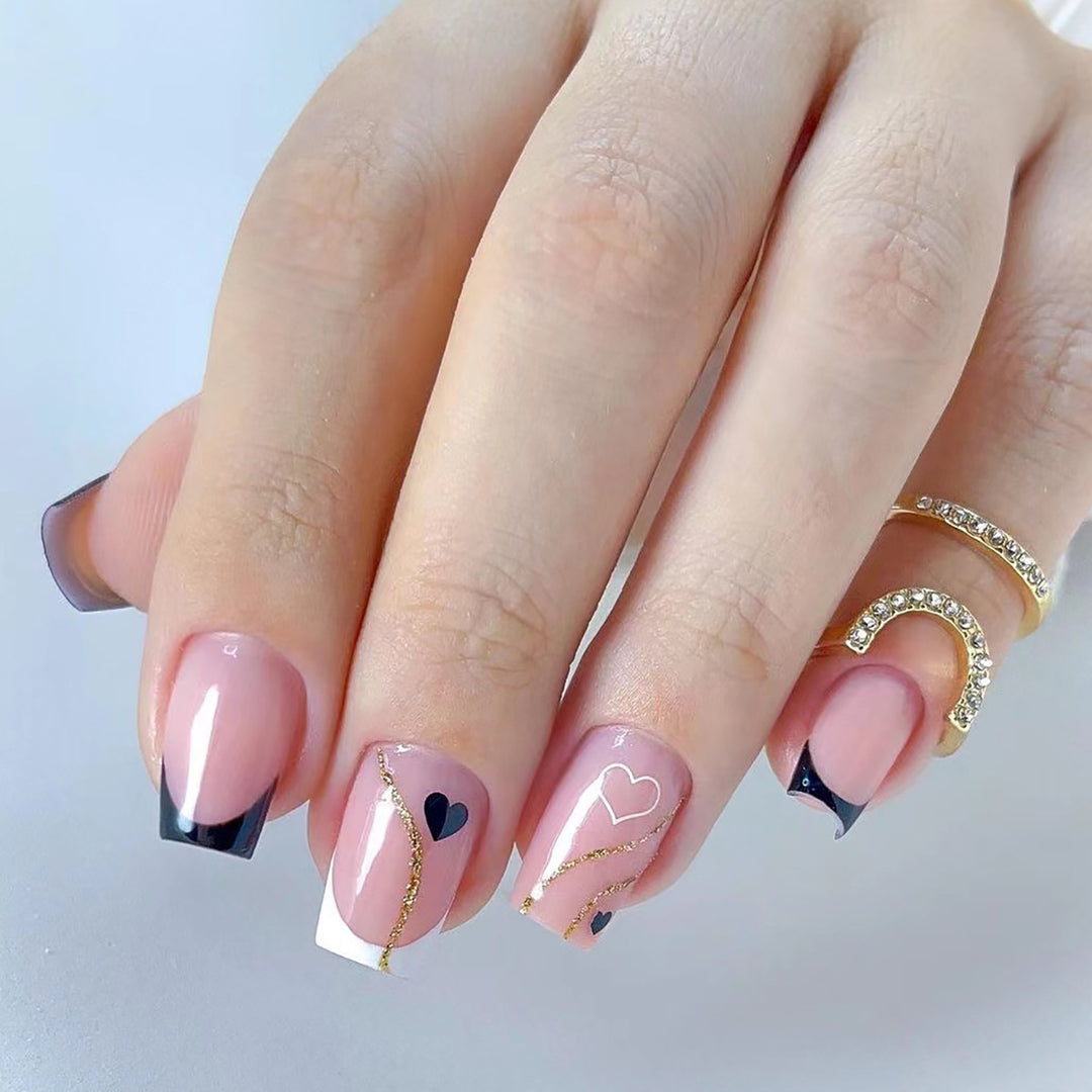Artful nail extensions with an elegant leaf pattern Bowlift