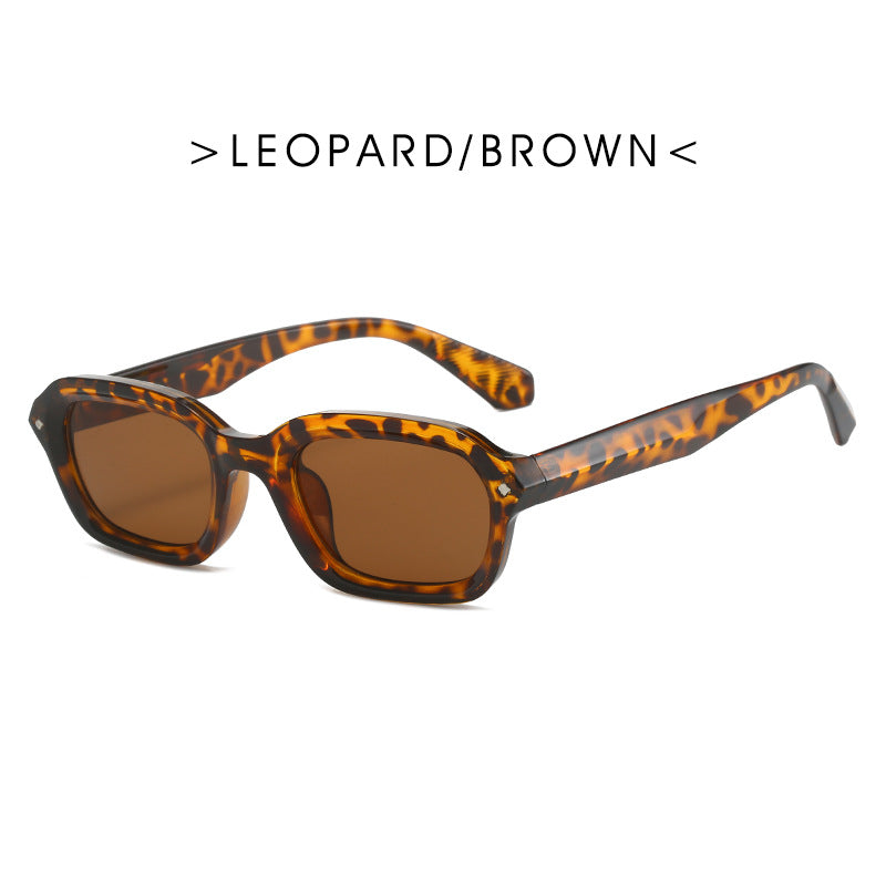Ladies trendy rectangular sunglasses with completely transparent frame and UV protection Bowlift