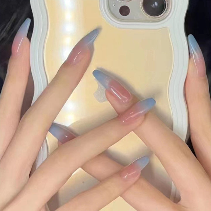 High-gloss artificial nails with rose effect Bowlift
