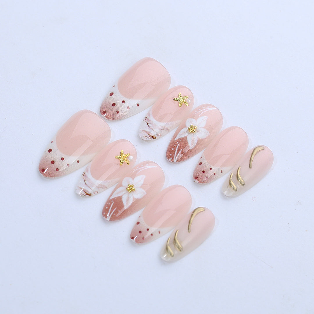 Artificial nail set with floral and elegant details Bowlift