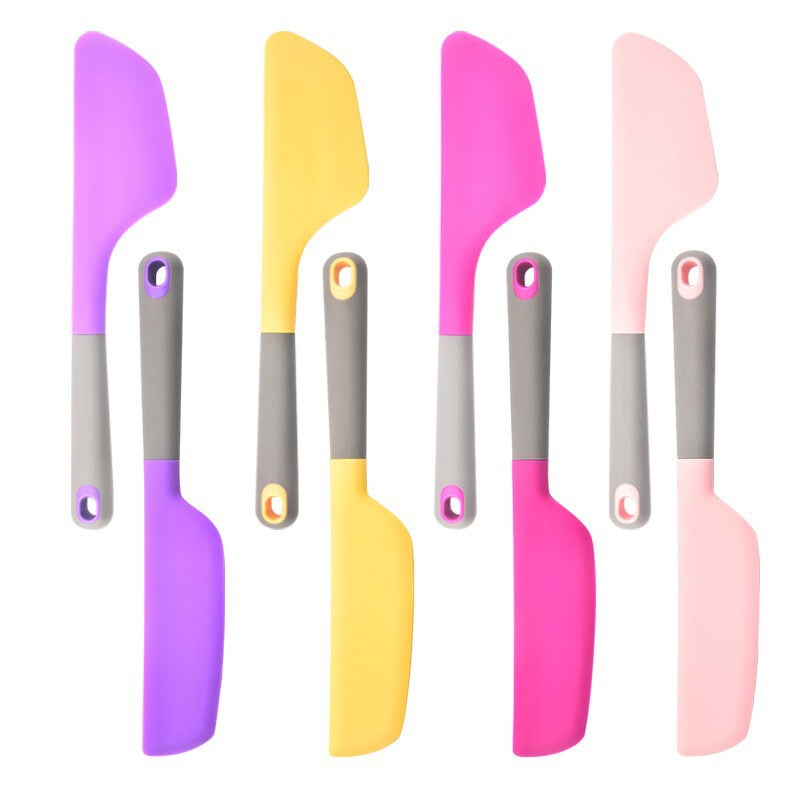 Angled silicone spatula with ergonomic non slip handle Bowlift
