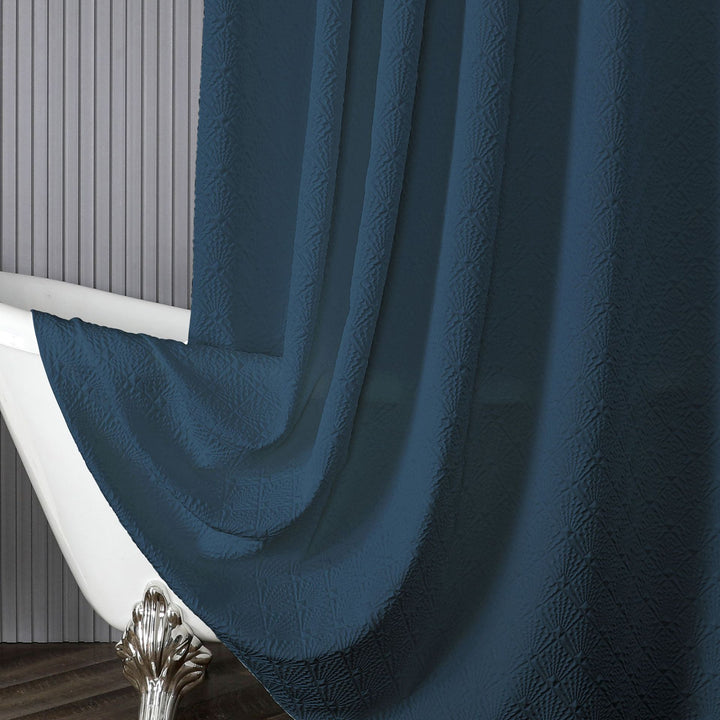Textured Leaf Pattern Shower Curtain Bowlift