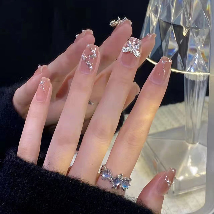 Glamorous Artificial Nails Bowlift