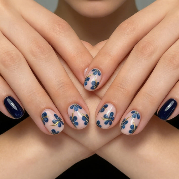 Artificial nails with elegant flower design Bowlift
