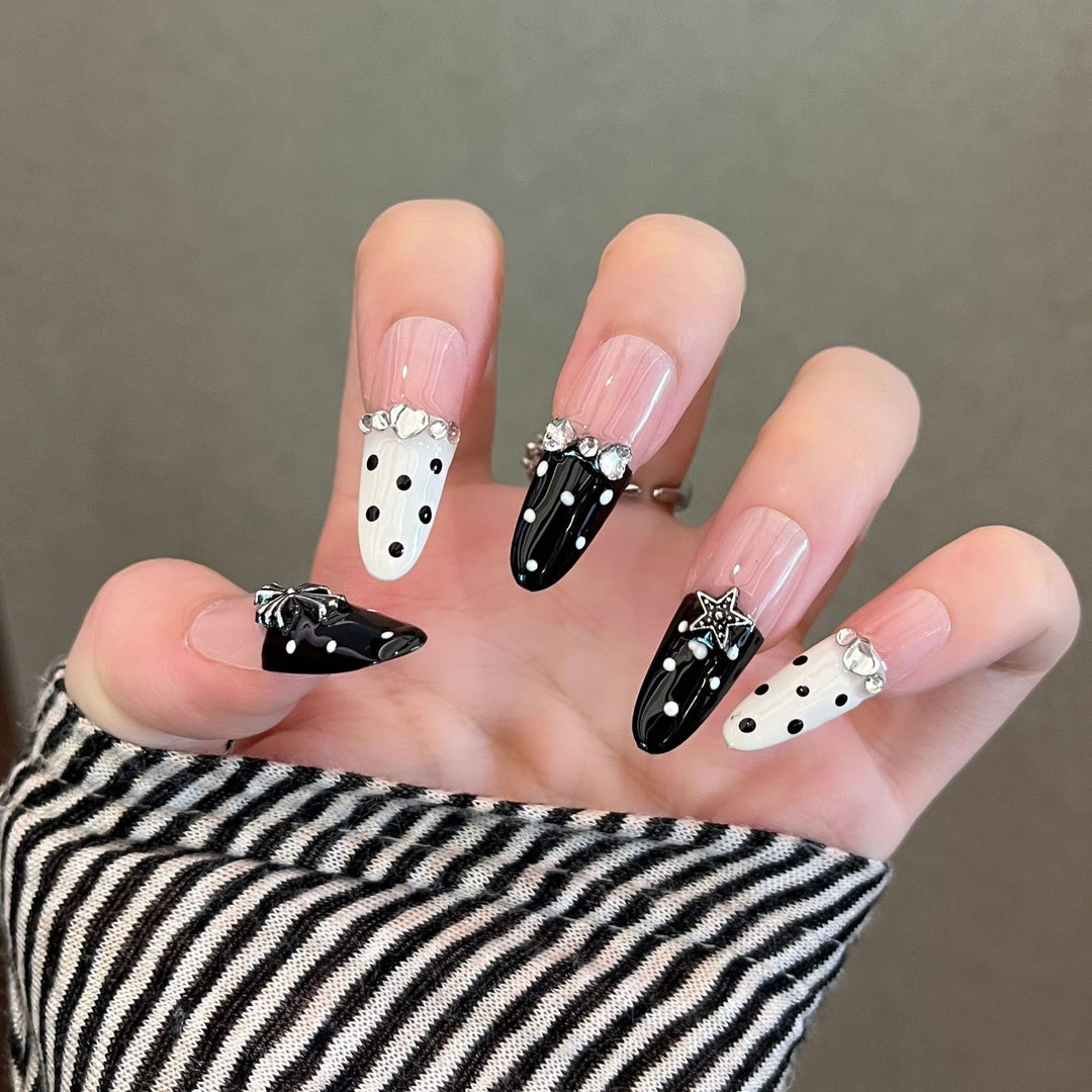 Elegant Floral Design Press-On Nail Extensions Bowlift