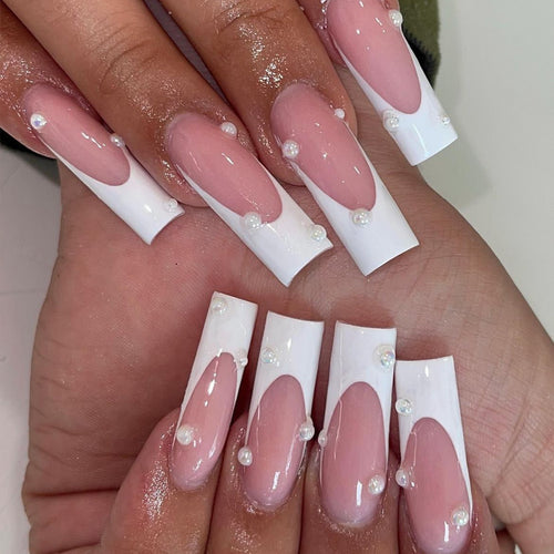 Artificial nail set with elegant 3D pearl decorations Bowlift