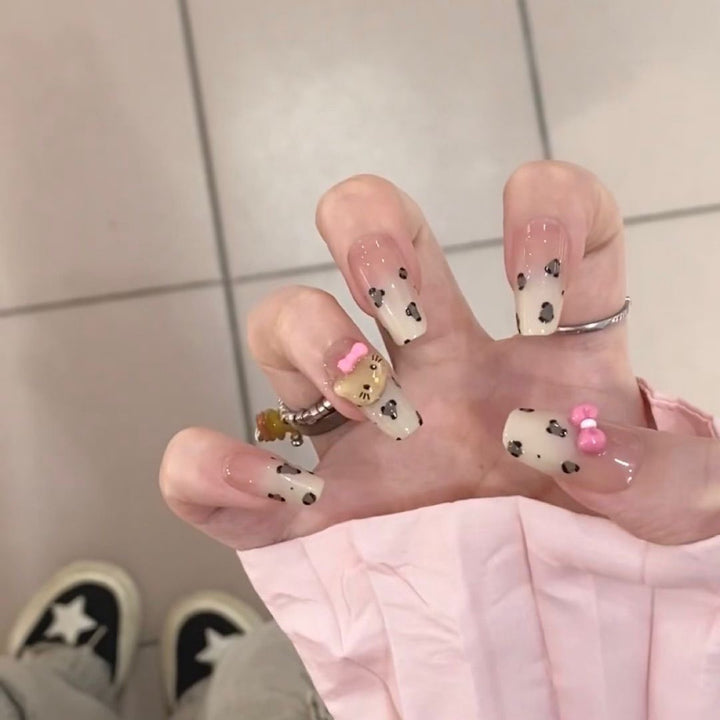 Playful art false nails with cute animal motifs Bowlift