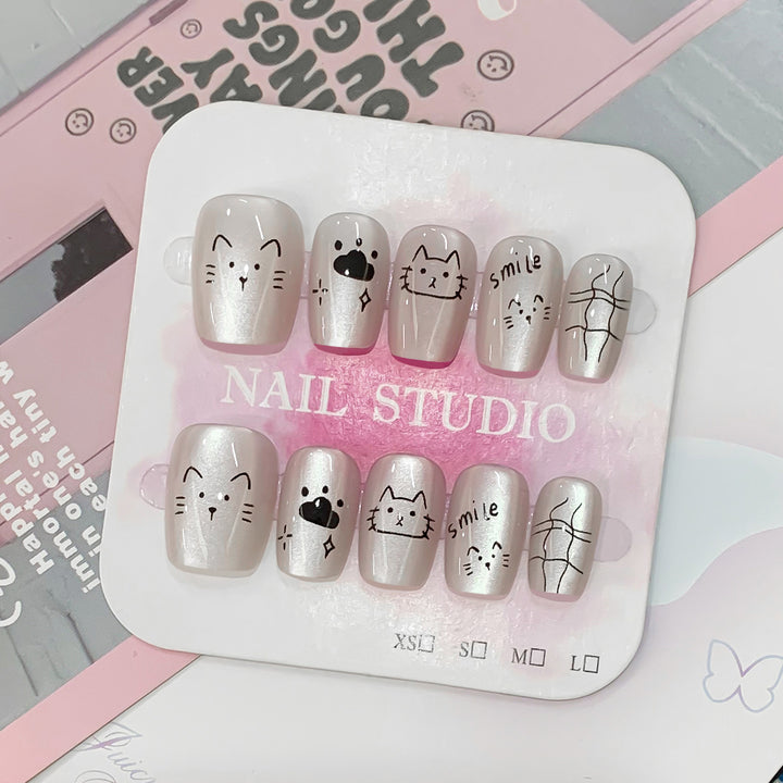 Creative Nail Art Set with Cat Designs Bowlift
