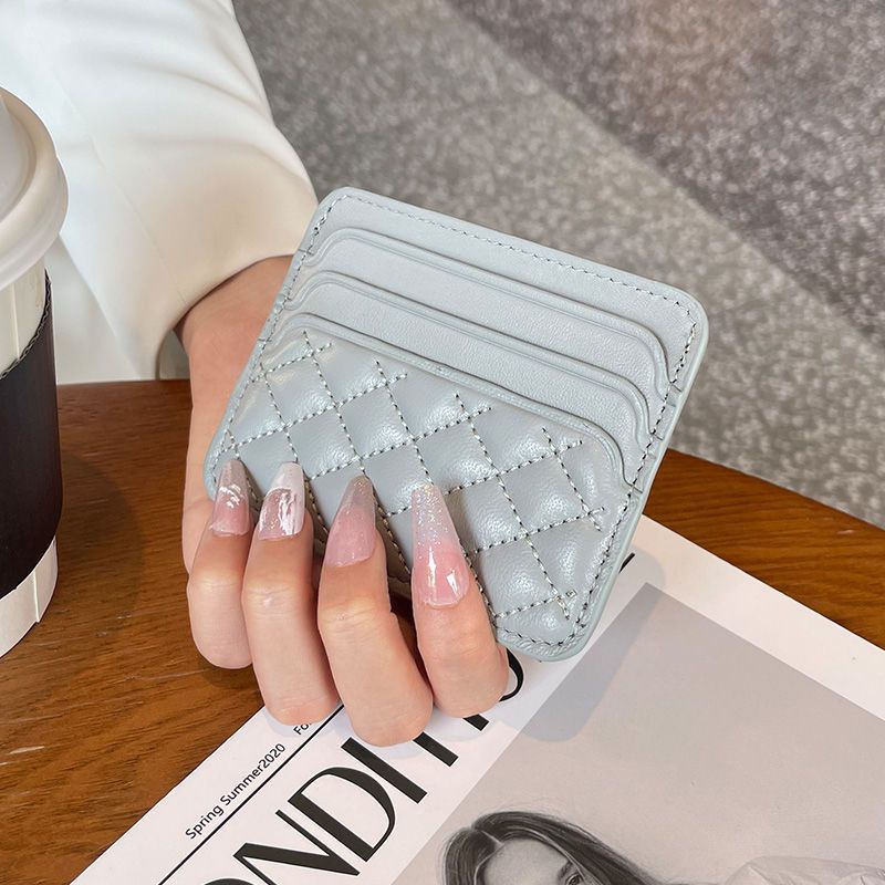 Quilted Leather Card Holder Bowlift