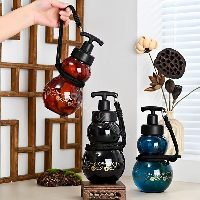 Women's decorative soap dispenser Bowlift