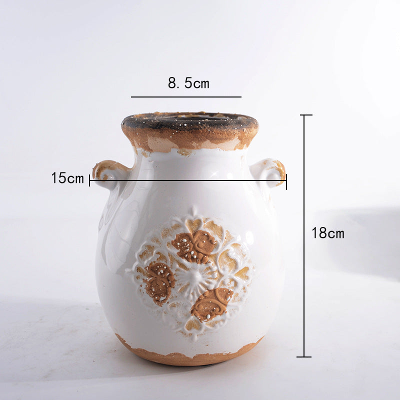 Elegant ceramic vase with decorative pattern Bowlift