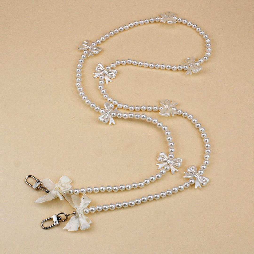 Elegant Pearl and Silver Necklace Bowlift