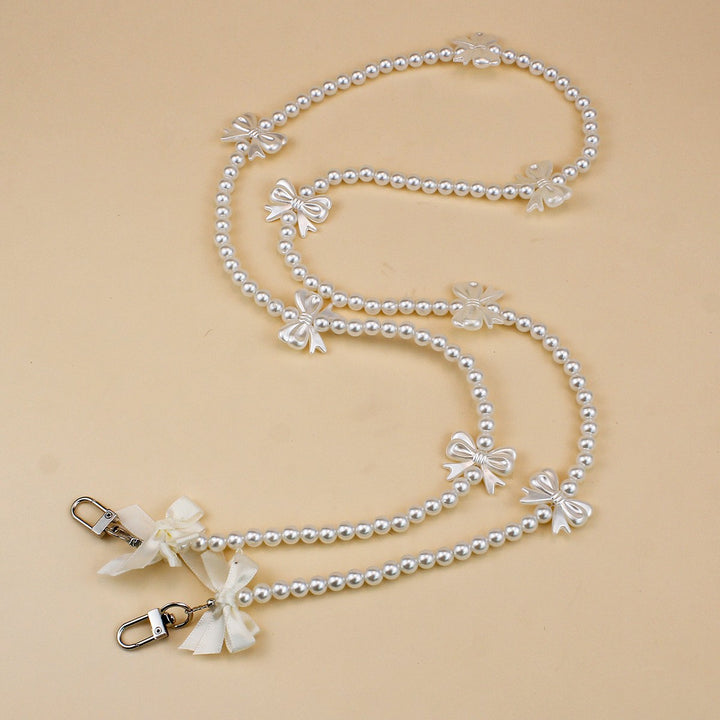 Elegant Pearl and Chain Necklace Bowlift