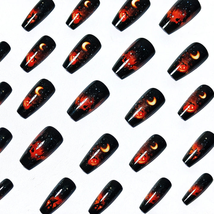 Art Nails in Creative Halloween Design Bowlift