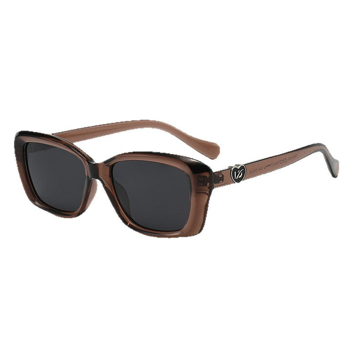 Women's fashionable sunglasses in elegant oversized design Bowlift