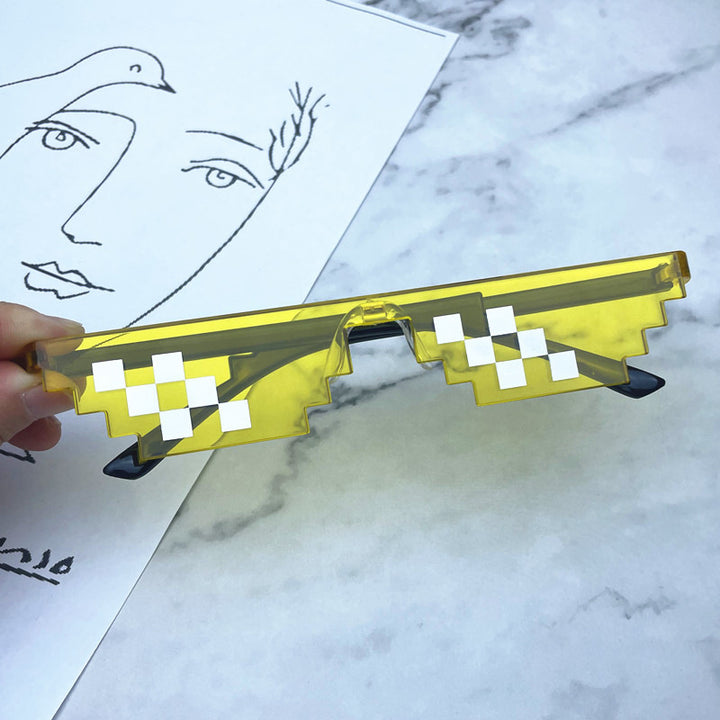 Geometric Pixelated Frame Sunglasses Bowlift