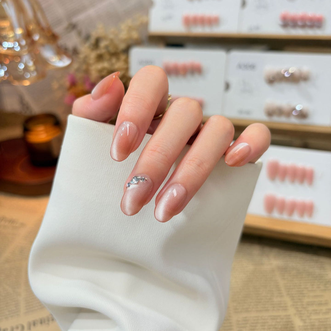 Elegant Press-On Nail Set with Crystal Accent Bowlift